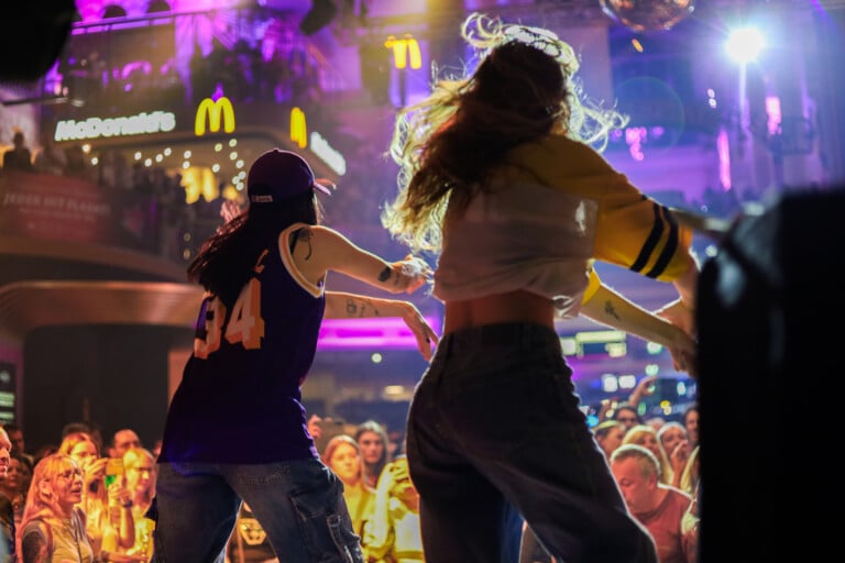 PlusCity_90s_Party_Mai_2025_10