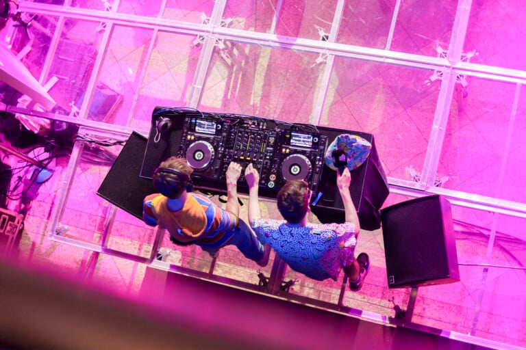 PlusCity_90s_Party_Mai_2025_36