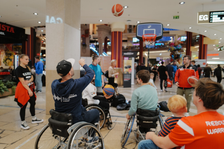 1_2025_11_ACTION DAYS-6