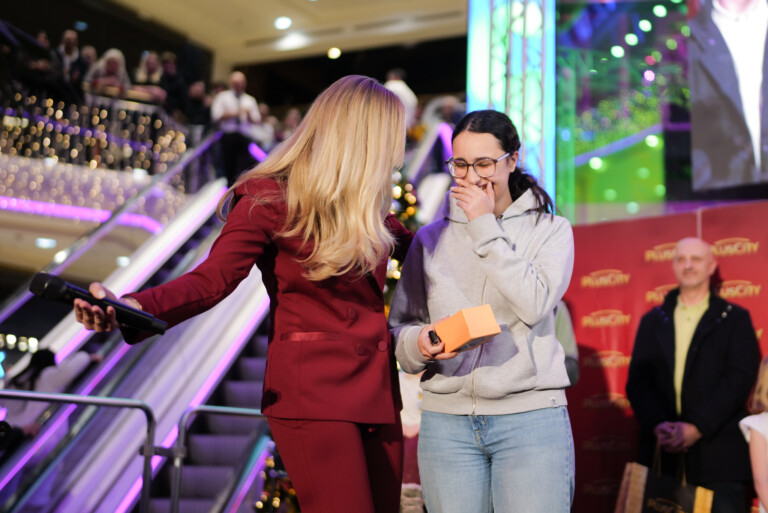 25_12_Autoverlosung-10