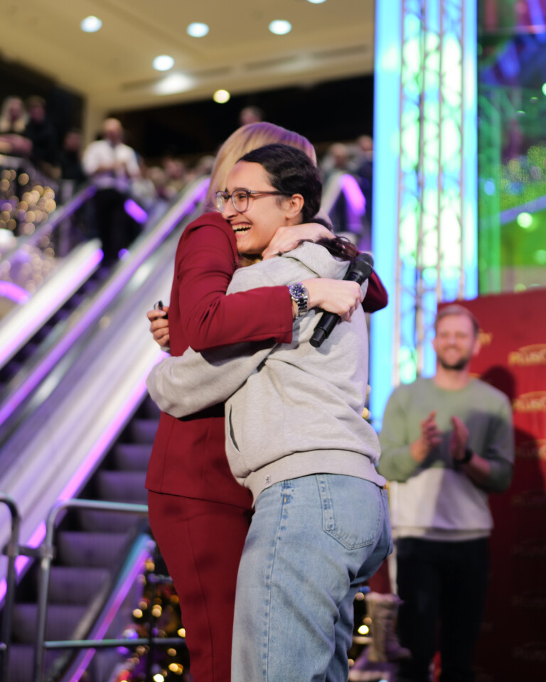 25_12_Autoverlosung-14