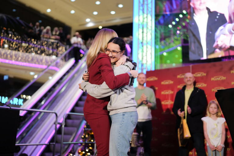 25_12_Autoverlosung-15