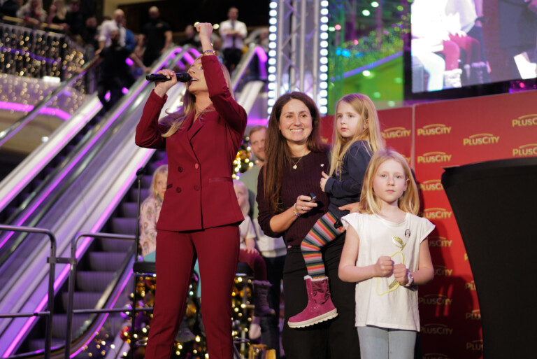 25_12_Autoverlosung-20