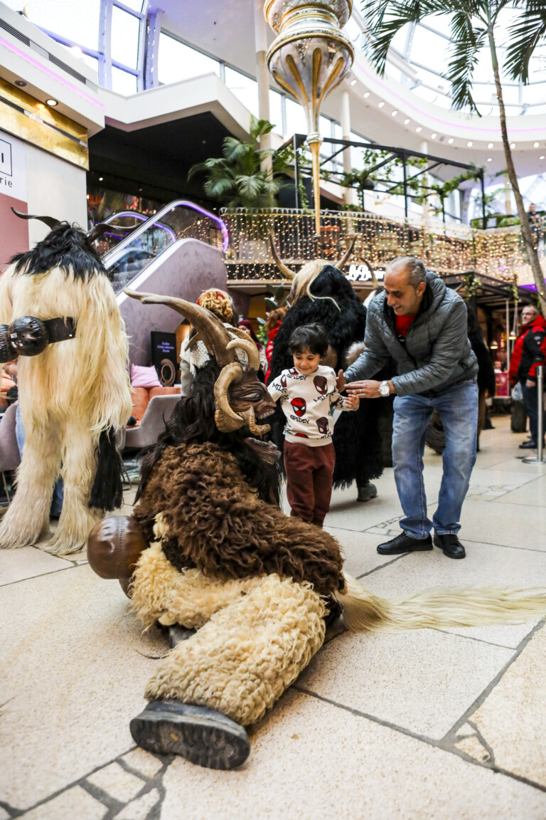 perchtenlauf_lentia-018