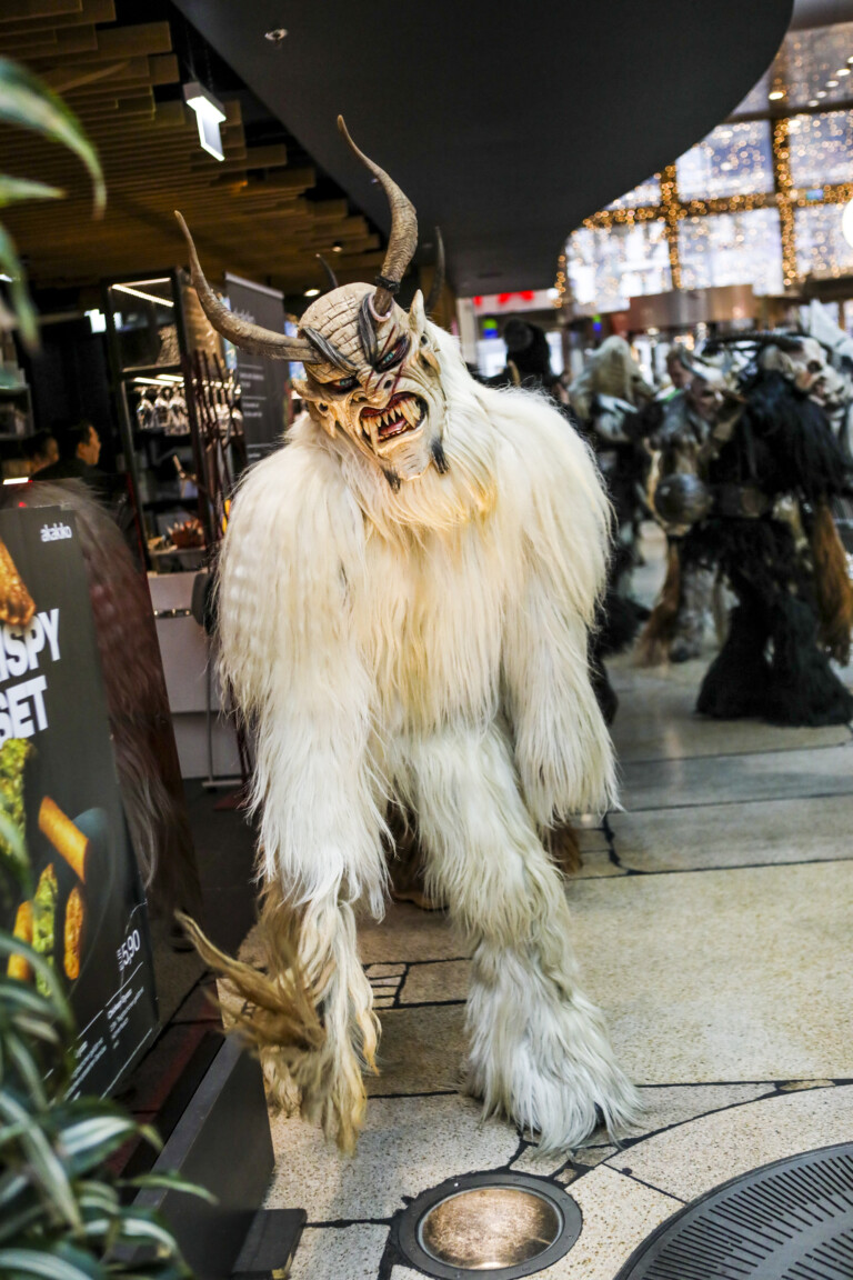 perchtenlauf_lentia-021