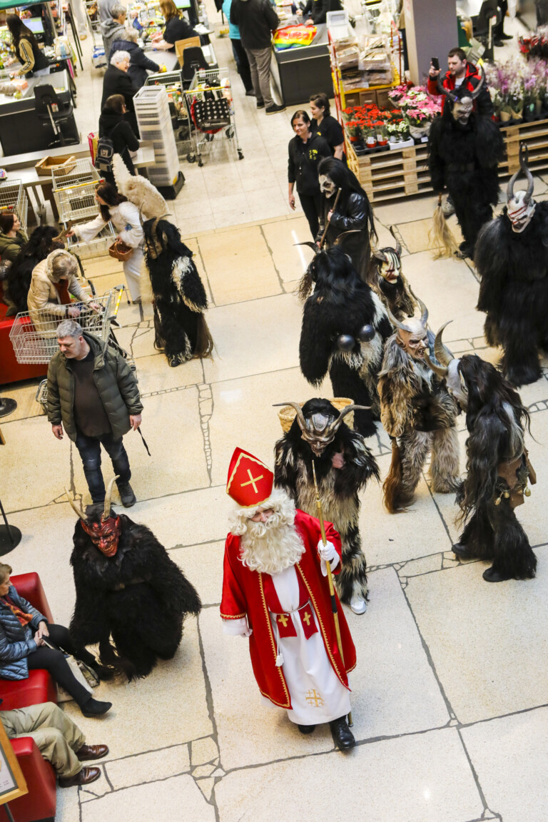 perchtenlauf_lentia-066