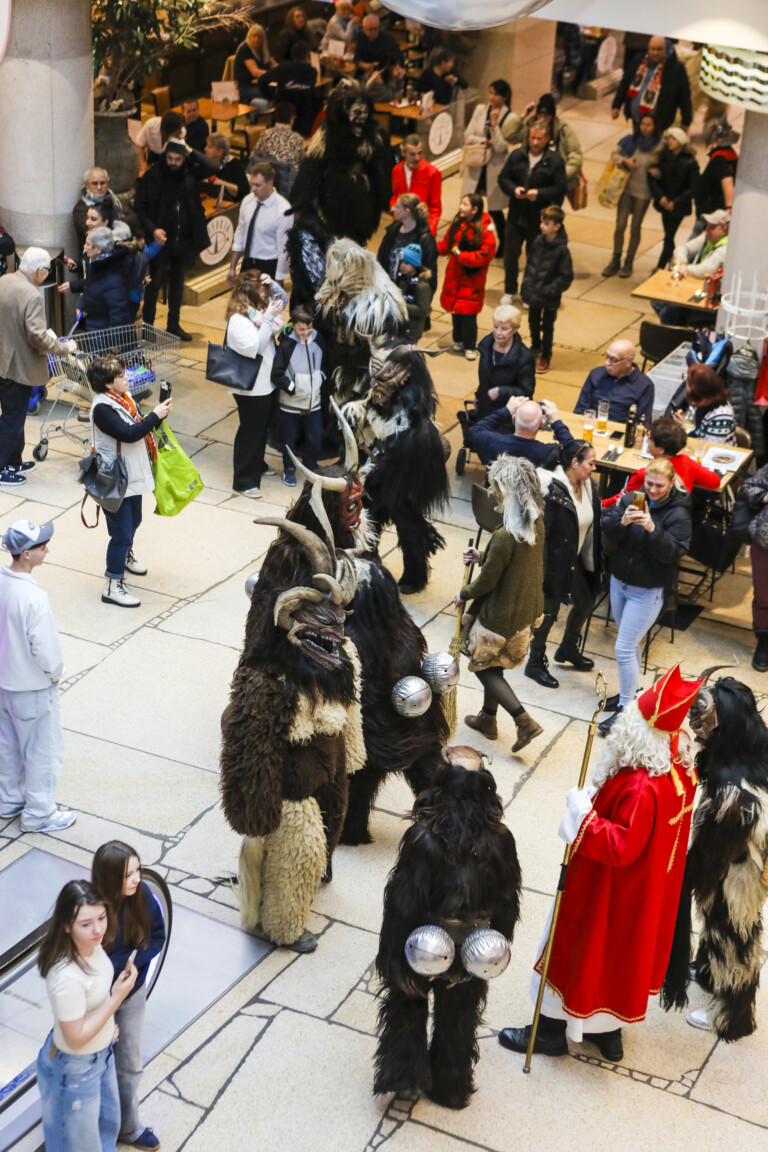 perchtenlauf_lentia-069