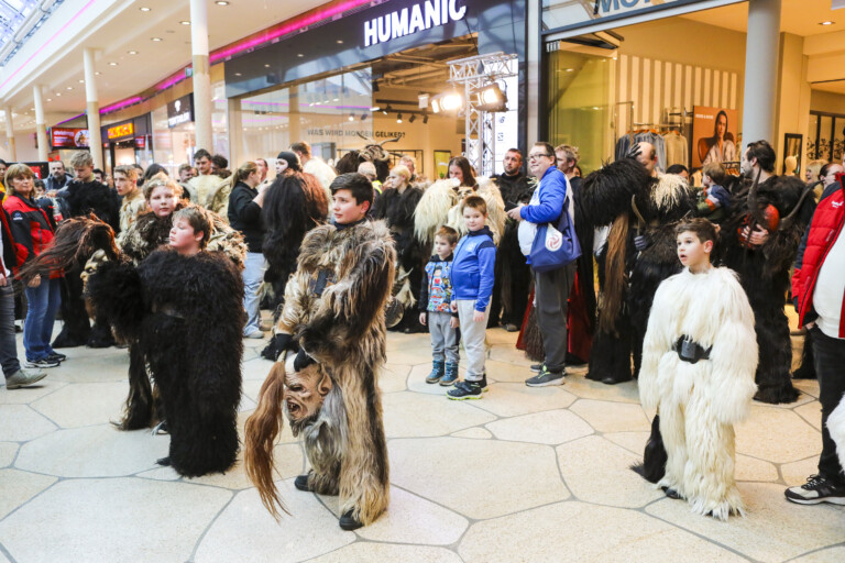 perchtenlauf_lentia-107