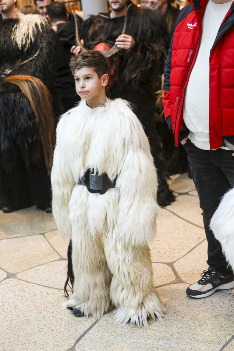 perchtenlauf_lentia-110