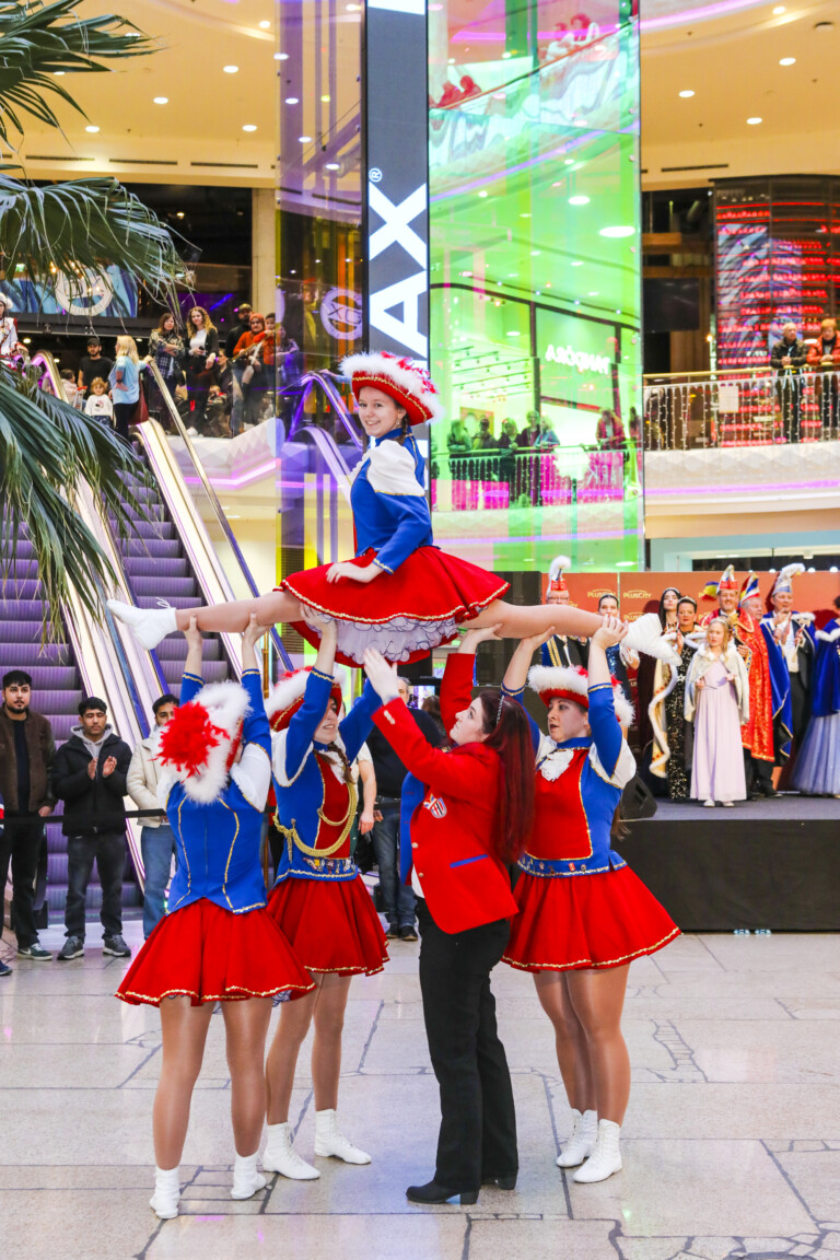 IngeStreifPhotography_Faschingsumzug-384